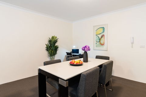 Eastwood Furnished Apartments - QLD Tourism 0