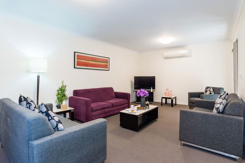 Eastwood Furnished Apartments - QLD Tourism 3