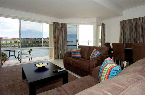 Anchorage Holiday Apartments - QLD Tourism 0