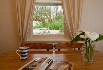 Brown's House Bed And Breakfast - Queensland Tourism 4