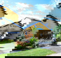 Seaview Motel and Apartments - Queensland Tourism