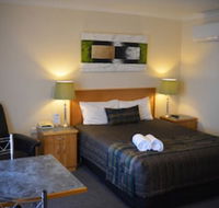 Arkana Motor Inn  Terrace Apartments - Queensland Tourism