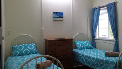 Arcadia Beach Guest House - QLD Tourism 5