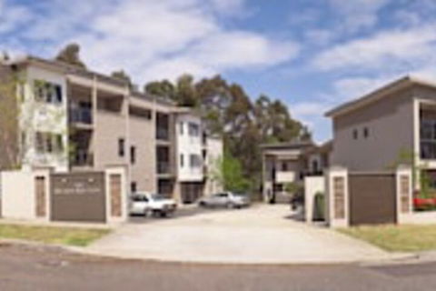 Bluegum Apartments - Queensland Tourism 0