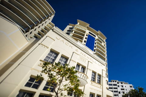 Jack & Newell Holiday Apartments - QLD Tourism 0