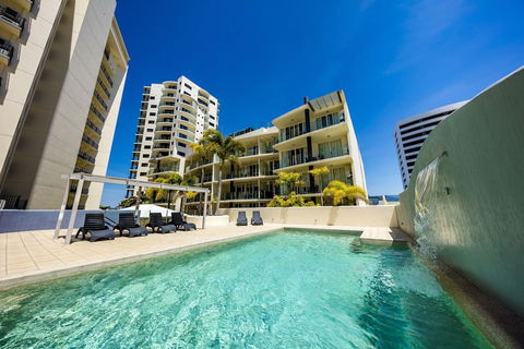 Jack & Newell Holiday Apartments - QLD Tourism 3