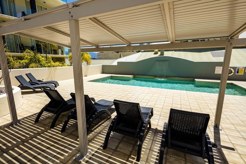 Jack & Newell Holiday Apartments - QLD Tourism 6