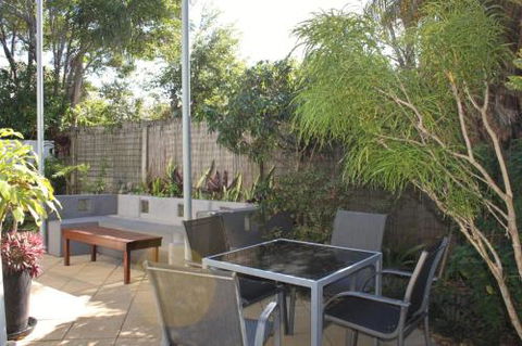 A Beautiful Flat - QLD Tourism 3
