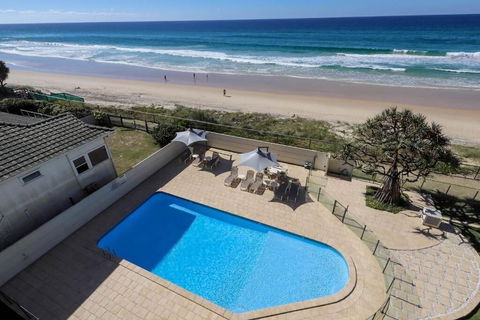 Beachside Tower - Queensland Tourism 5