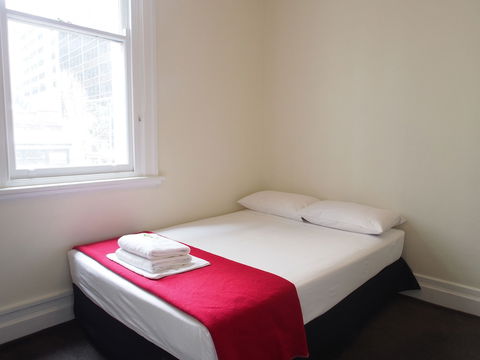 Wynyard Hotel - QLD Tourism 3