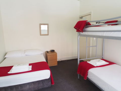 Wynyard Hotel - QLD Tourism 2