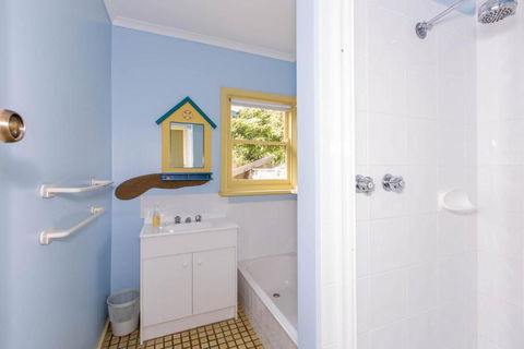 HOLIDAY On NAUTILUS INVERLOCH - QLD Tourism 3