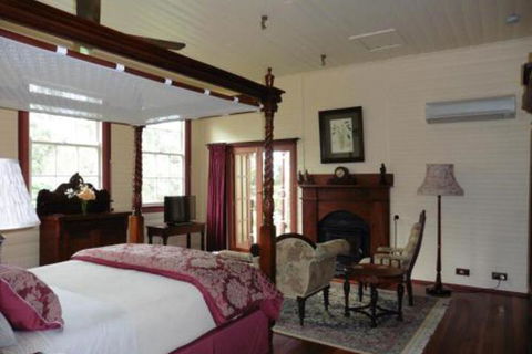 The Old School Bed & Breakfast - Queensland Tourism 2