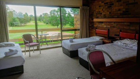 Shepparton Golf Club Motel - Queensland Tourism 3