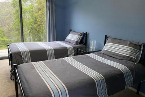 Grand View Holiday Home - Queensland Tourism 3