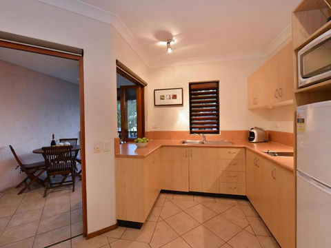 Balinese Style Studio - Queensland Tourism 1