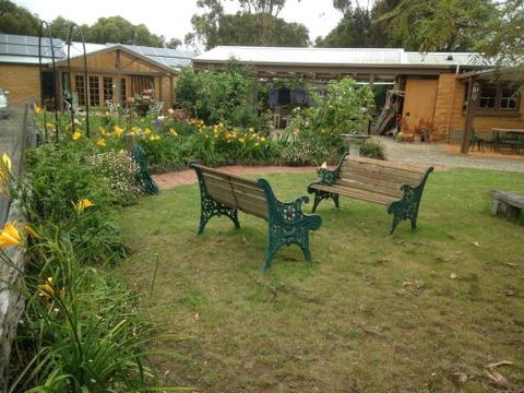 Mud Hollow Barn - QLD Tourism 2