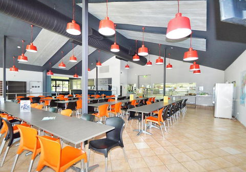 Cairns Adventure Lodge Includes All Meals Served In The Dining Hall - QLD Tourism 7