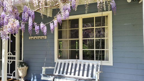 Bowral Escape - QLD Tourism 2