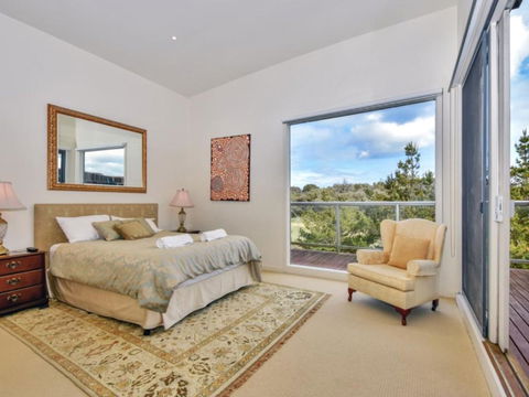 Golfers Paradise By The Beach - Queensland Tourism 3