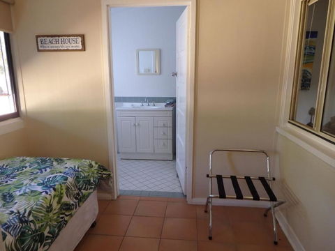 Lazy Lobster Holiday Units & Chalets - Queensland Tourism 2