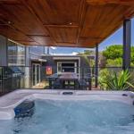 Island Getaway Cape Woolamai - Queensland Tourism 0