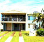 Paradise by the Beach - Queensland Tourism