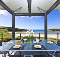 Sails on the Beachfront Exclusive Seaside Home - Queensland Tourism
