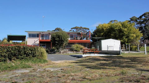 BAY Of FIRES SEACHANGE Ocean Frontage - QLD Tourism 6