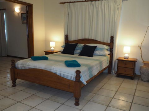 La Riviera - QLD Tourism 4
