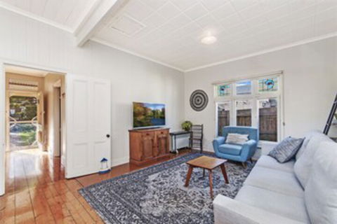 Millers Cottage - Queensland Tourism 0