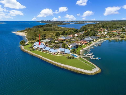 Peninsula Court 6 - Queensland Tourism 4