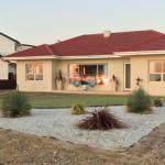 Jewel Of The South Beachfront Holiday Rental - QLD Tourism 0