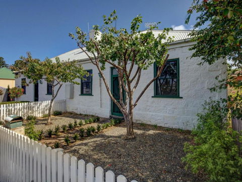 Prues Cottage Well Appointed Family Getaway - Queensland Tourism 4