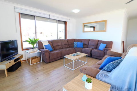 Ripples By The Sea - QLD Tourism 6