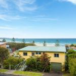 22 Dulling Street Beach House - QLD Tourism 0