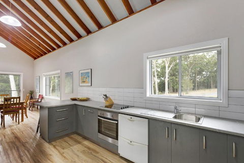 Bush Retreat With Private Pool - Queensland Tourism 4