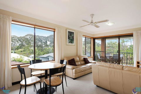 Bayview Unit Stunning Inlet Views - QLD Tourism 5