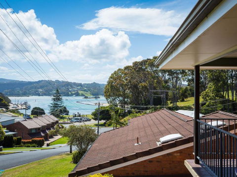 Bayview Unit Stunning Inlet Views - QLD Tourism 3