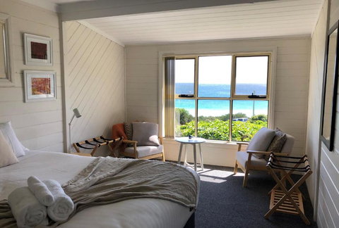 BURGESS COTTAGE King Bed For Couples - QLD Tourism 4