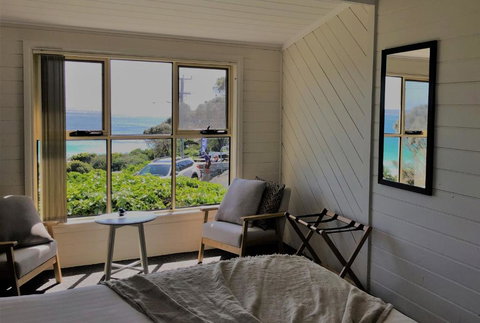 BURGESS COTTAGE King Bed For Couples - QLD Tourism 2