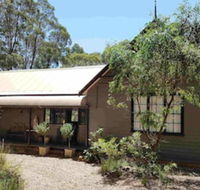 Grand Canyon Chalet - Queensland Tourism