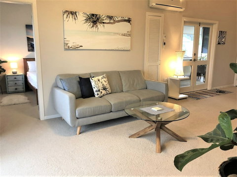 Hastings Cove Apartment - QLD Tourism 5