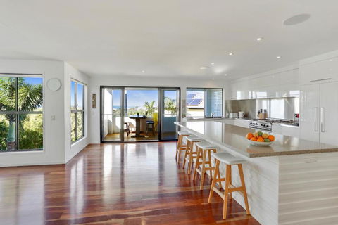 Voyagers Vista - Queensland Tourism 1