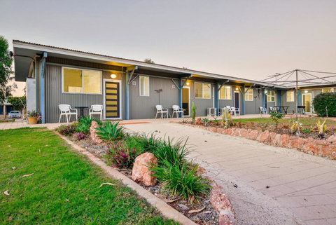 Getaway Villas Unit 38 12 1 Bedroom Self Contained Accommodation - QLD Tourism 6