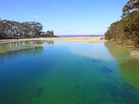 Jervis Bay Beach Shack Pet Friendly - QLD Tourism 6