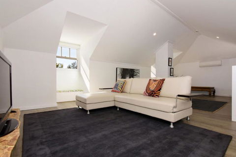 Myrtle Tree Lodge Leaves Kangaroo Valley - QLD Tourism 2
