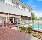 Cottonwood Beach House at Corporate Boardies - QLD Tourism