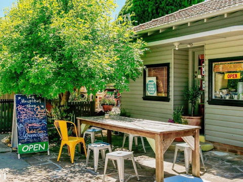 Gibraltar Getaway Cute Comfortable & Close To Town - Queensland Tourism 7