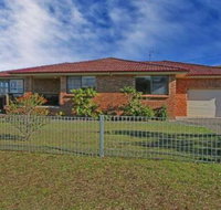 Culburra Getaway close to beach  lake - Queensland Tourism